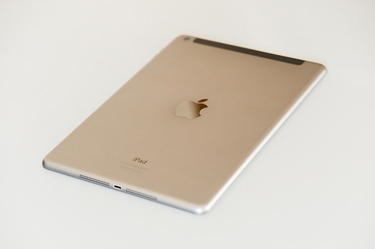 Apple iPad Air (10).jpg